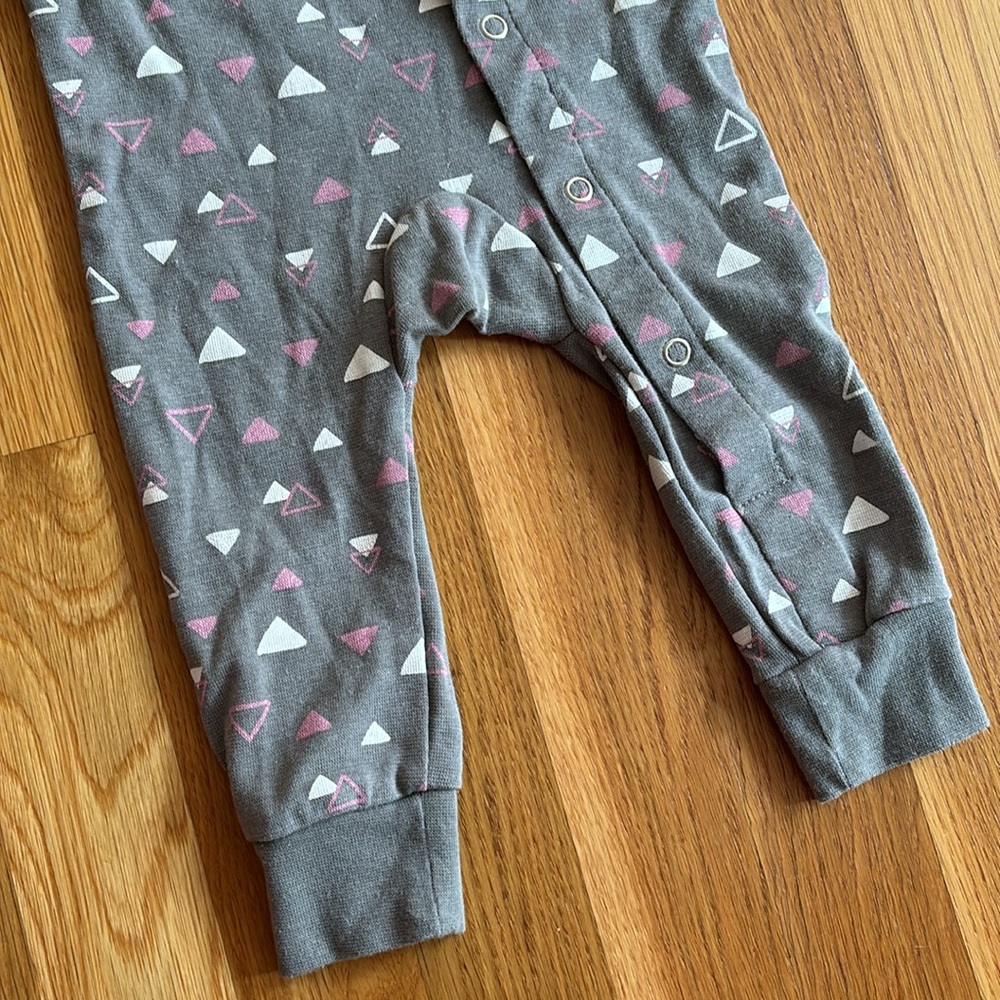 6-12M Footless One Piece Rompers - Picture 3 of 8